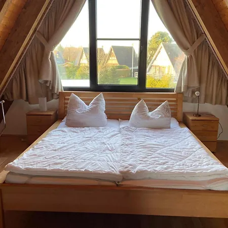 Semesterbostad Nurdachhaus Mit Wigwam 133 Butjadingen